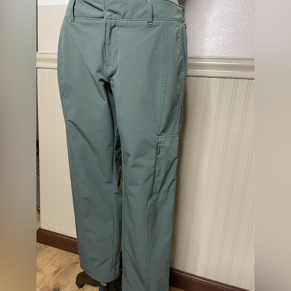 Athleta Pants - Athleta Women's Green Straight Leg Pants Size 6